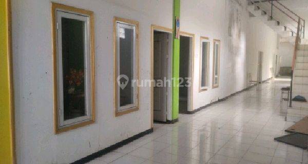 Gedung dan Lahan Main Road Soekarno Hatta Ref.03759 1