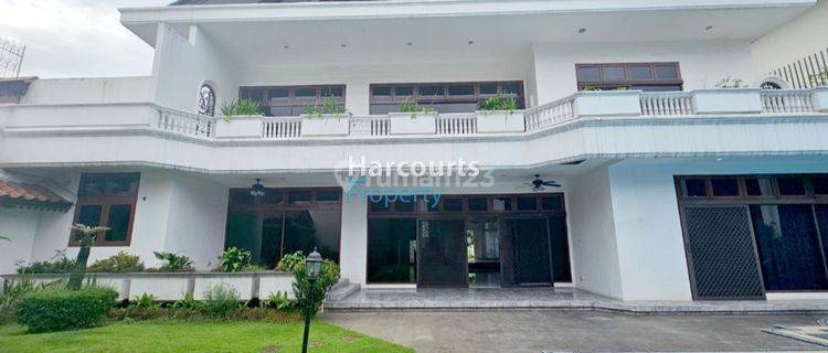 Rumah Clasic Siap Huni Lokasi Tenang Pondok Indah 1