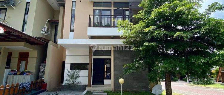 Rumah Mewah 2 Lantai Unit Hook Dalam Perumahan Elite Pondok Permai Giwangan Banguntapan 

h 1