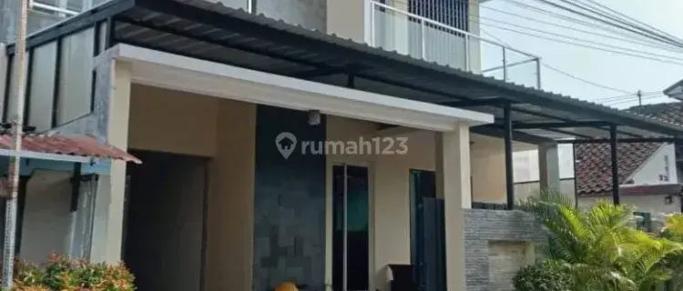 Rumah MEWAH MODERN - FULLY FURNISHED di Soragan dekat Tugu Jogja dan Malioboro 1