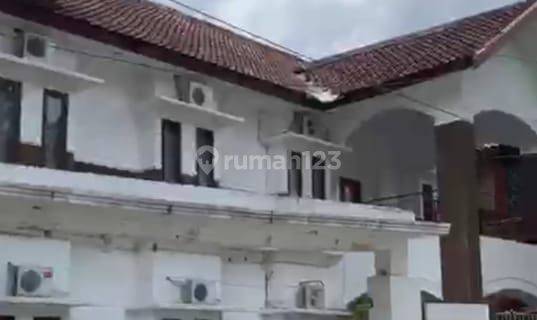 DIJUAL CEPAT BU KOST EXCLUSIVE POGUNG BARU DEKAT UGM Ruang Usaha di POGUNG BARU  1