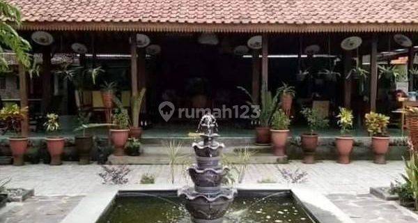 KODE RVY34
Dijual rumah homestay joglo selatan UII, dekat kampus pppg kesenian, jalan kaliurang km 13
Yogyakart di Jalan kaliuran  km 13 Rumah SHM Bagus 1