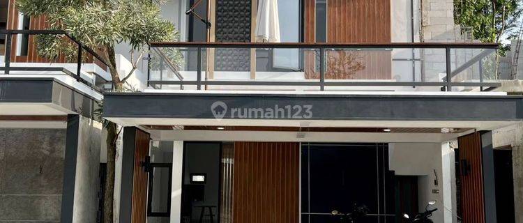 Rumah Baru Dalam Perumahan di Maguwoharjo Dekat UPN dan Sanata Dharma 2 Lantai Rumah SHM Baru 1