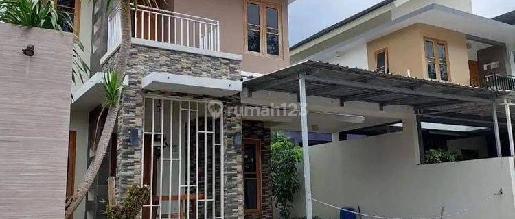 ISTIMEWA
ISTIMEWA
ISTIMEWA

Rumah MEWAH 2 LANTAI FULL FURNISH GAYA EROPA - TATA RUANG NYAMAN DI DALAM CLUSTER DEKAT JOGJABAY MAGUWO SHM Baru Rumah Utara 1