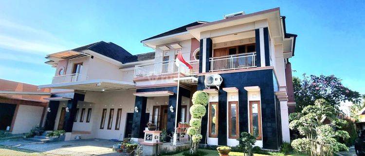 RUMAH MEWAH LUX 2 LANTAI DENGAN PRIVAT POOL DALAM PERUMAHAN ELITE DI TEGALREJO KODYA DEKAT 2 Lantai Rumah SHM Bagus 1