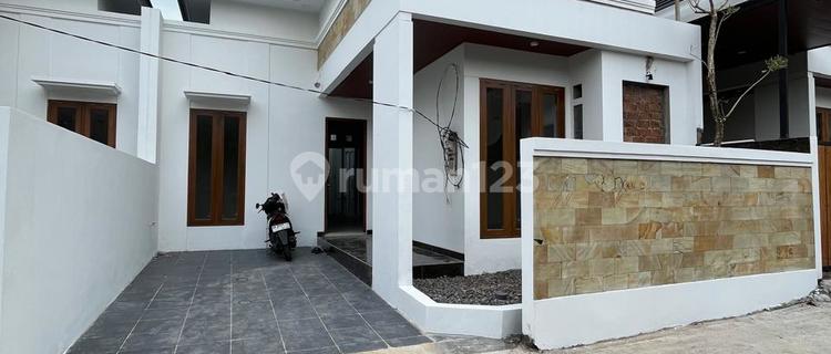 Modern White Limasan New House - Quality on Jalan Kaliurang Km 13 1