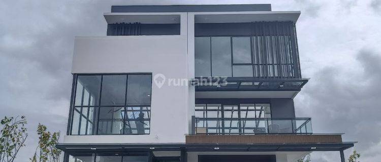 Ruko 3 Lantai di Pinggir Jalan Boulevard Gading Serpong Bsd 1