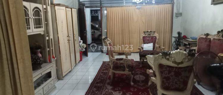 SALE Rumah Kost An Aktif Di Pinggir Jalan Raya Utama Dijual ME888 1