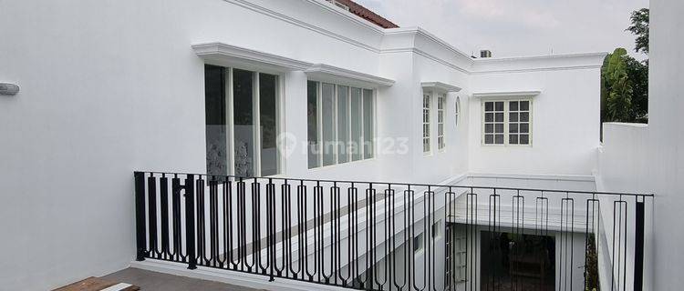 CB100 Rumah brand New Di Menteng Jarang Ada  1