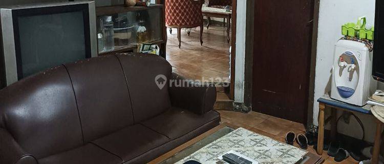 JS167 Kamar 5 Dan Lebar 12 Meter Rumah Di Bukit Duri Ini dijual 1