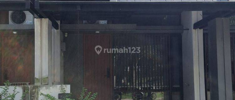 Jual rumah Fleekhauz, BSD. Lingkungan asri dan nyaman, dekat kemana-mana. 1