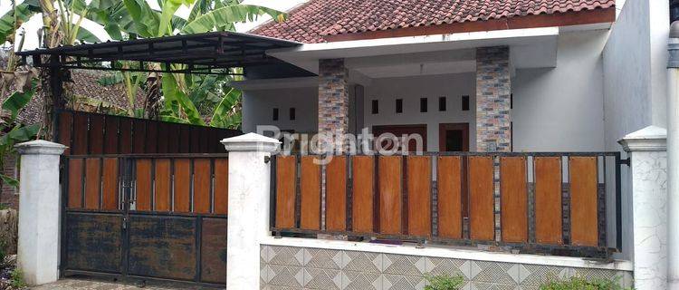 Rumah Minimalis Siap Huni Dekat De Tjolomadoe 1