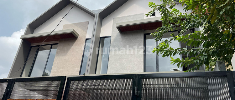 DIJUAL RUMAH MERUYA PURI JAKARTA BARAT 5x15 RP 1.8M BEBAS BANJIR st 1