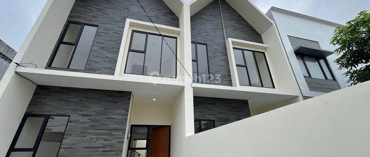 MERUYA 5x25 RP 2.15M EXCLUSIVE, JALAN LEBAR, PARKIR 2 MOBIL st 1