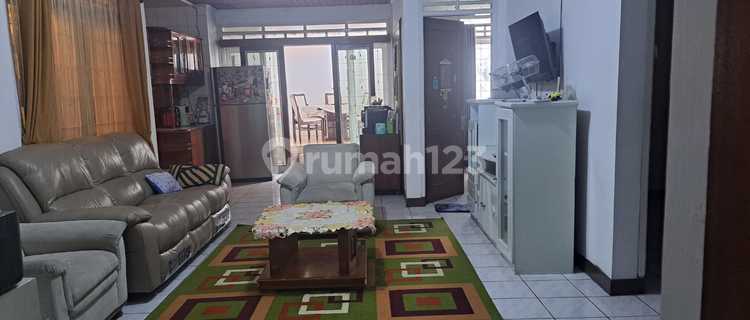 Rumah Terawat Bersih Jalan Turangga 1