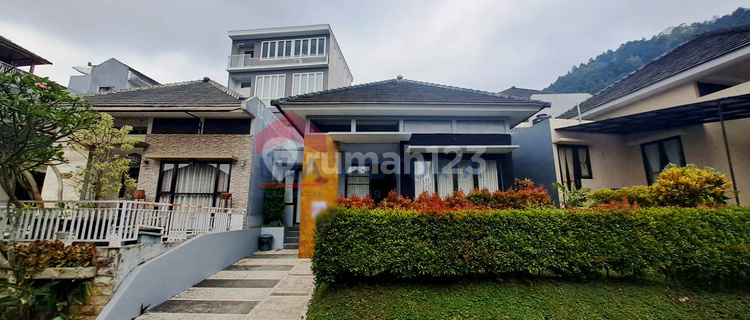 Villa Bagus Full Furnish Potensi Passive Income di Batu 1