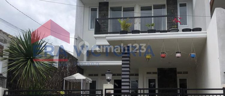Rumah Jual Lokasi Batu Dekat Alun-Alun, Wisata Cocok untuk Investasi  1