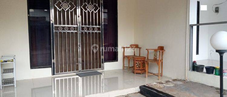 Hunian Furnished Brownstone Zona Industri Akses Tol 1