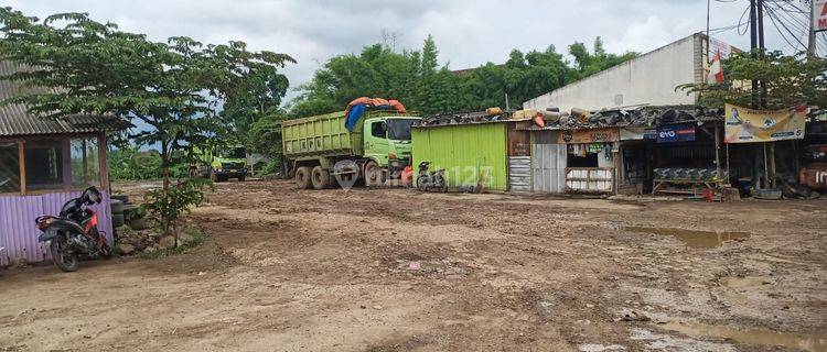 Tanah Nempel Jalan Raya Serang Barat Akses Tol 1