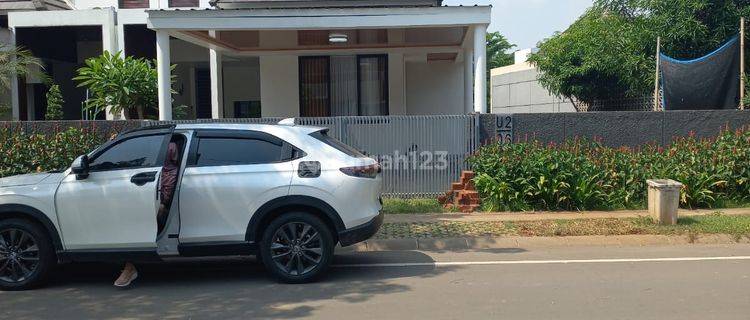 Hunian Bagus Furnished Citra Garden Bmw Menghadap Danau  1