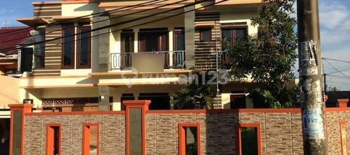 Hunian 2 Lantai Ciracas Dekat Sekolah Pariskian 1