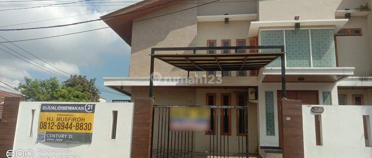 Hunian Hook Furnished Palm Hills Jalan Melati Bintang 1