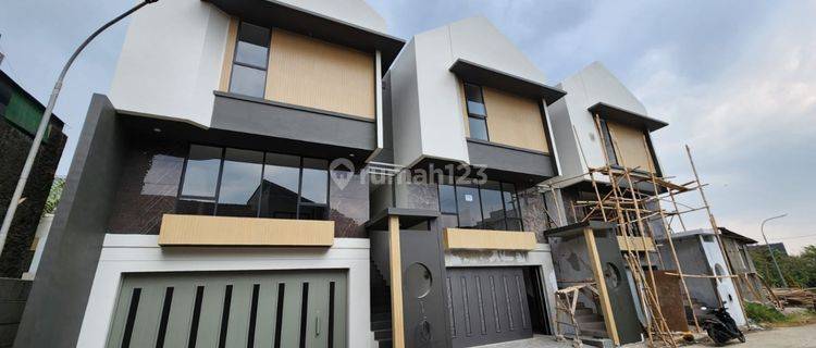 Dijual Rumah Baru 2 Lantai di Setra Duta, Bandung Hanya 5 Unit 1