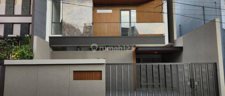 Dijual Rumah Baru 2 Lantai di Batununggal, Bandung 1