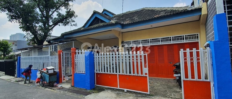 For Sale Cheap Quick Boarding House, Radio Dalam, Gandaria Utara, Kebayoran Baru, South Jakarta 1