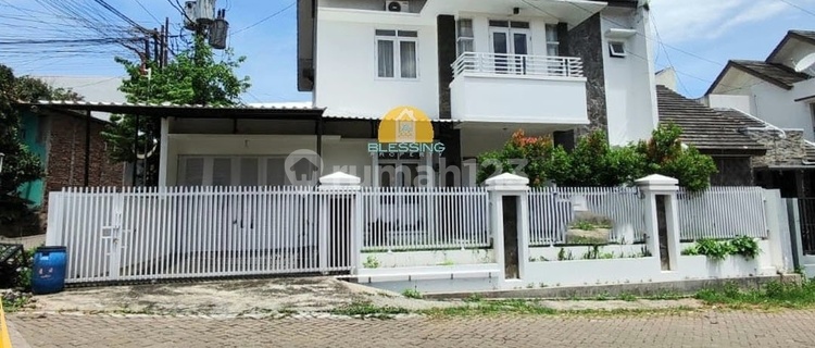 Affordable Luxury House with SHM on Gondang Bulusan Street, Tembalang, Semarang 1