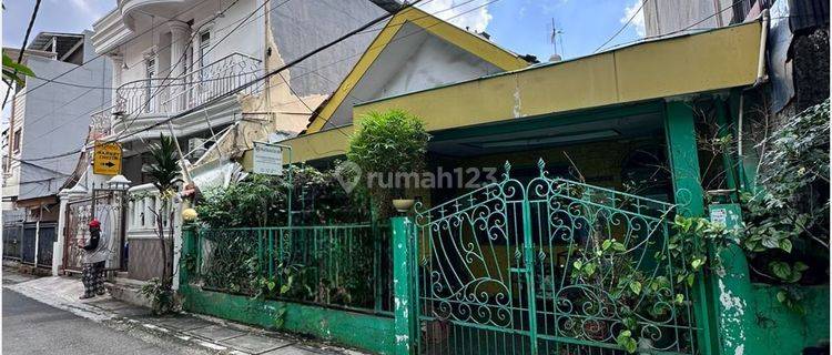 BENDUNGAN HILIR, RUMAH TUA HITUNG TANAH ROW JALAN LEBAR ONE GATE SYSTEM DEKAT BGT KE SUDIRMAN COCOK UNTUK KOST, JAKARTA PUSAT 1