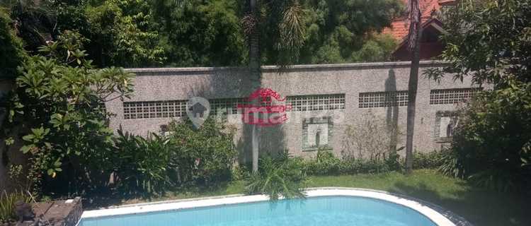 Villa Jual Lokasi Seminyak 1