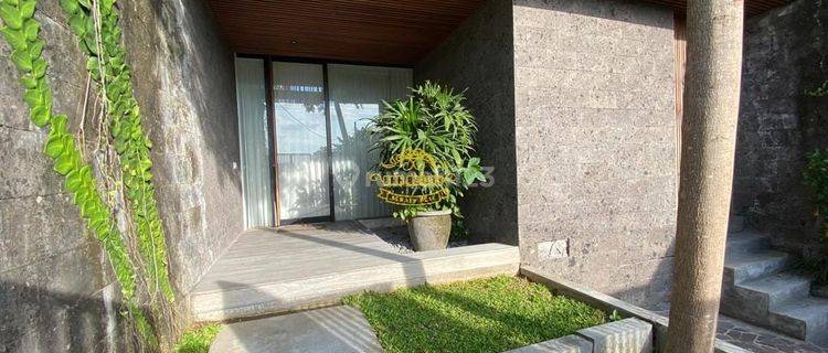Villa Jual Lokasi Berawa 1