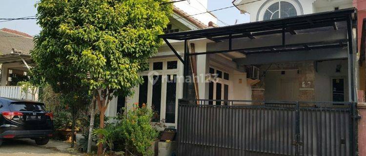 Dijual Rumah Semi Furnish 2 Lantai Bukit Cimanggu City, Bogor 1