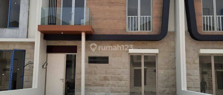 Rumah Kontrakan Bagus Unfurnished HGB Menganti, Gresik 1