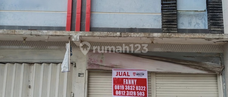 Banyuurip Kidul Shop House 1