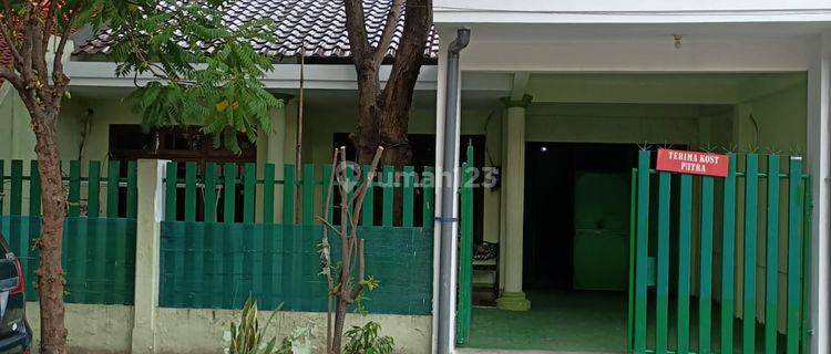 Kost di Tenggilis Mejoyo, Surabaya 300 m SHM 1