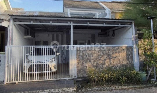 Rumah Bagus Minimalis Unfurnished SHM Rungkut, Surabaya 1
