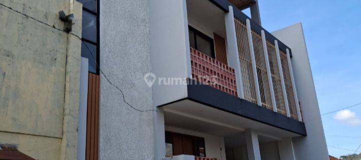 RUMAH BARU DAN MEWAH SEMARANG 1