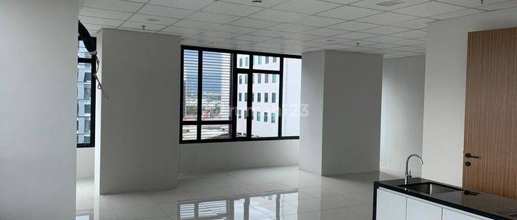 Apartemen Hquarter Siap Pakai Unit Jarang  1