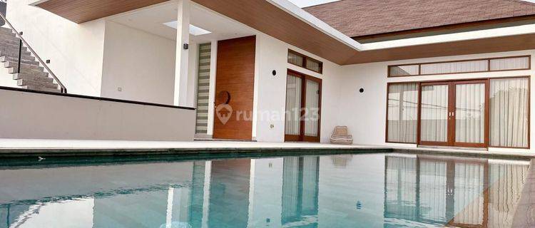 Luxury Villa Lantai 1 Di Kawasan Berawa Canggu Badung Bali 1