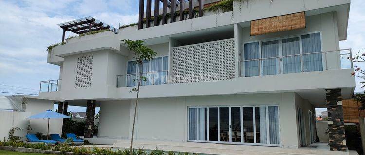 For sale brand new luxury villa in cemagi beach full view 1