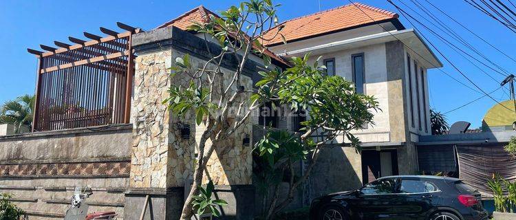 Komplek villa di Jl mertasari sanur denpasar bali 1