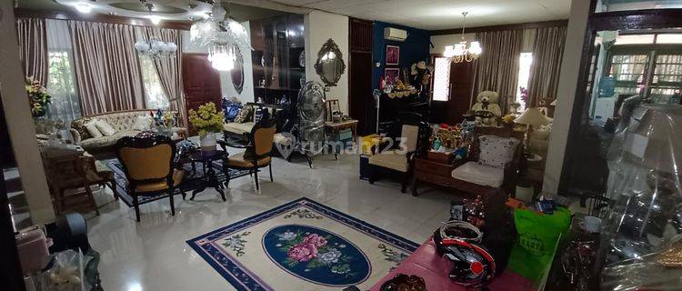 Rumah Kedoya Baru Semi Furnished Siap Huni 1