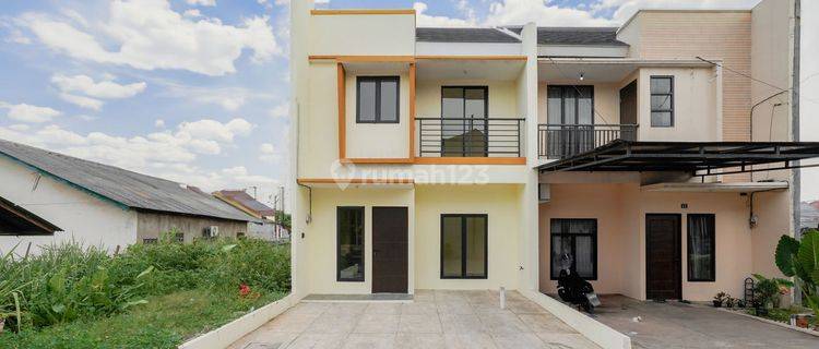 Rumah SHM Hadap Timur 15 Mnt ke Pasar Modern BSD City Bebas Banjir J21779 1