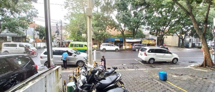 Gedung Kantor Aktif Strategis di Mainroad Naripan Bandung 1