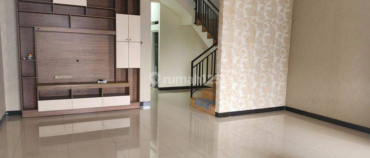 Dijual Rumah Taman Kencana 3 Lantai Siap Huni di Jakarta Barat 1