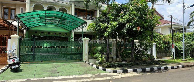 Rumah Bagus 2 Lantai di Pondok kelapa indah Jakarta Timur  1