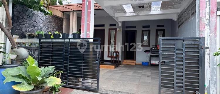 Rumah Secondary Dalam Komplek di Pondok Kelapa 1