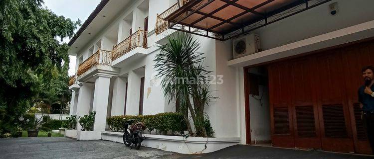 Rumah Bagus 2 Lantai Di Simprug Golf Kebayoran Jakarta Selatan  1